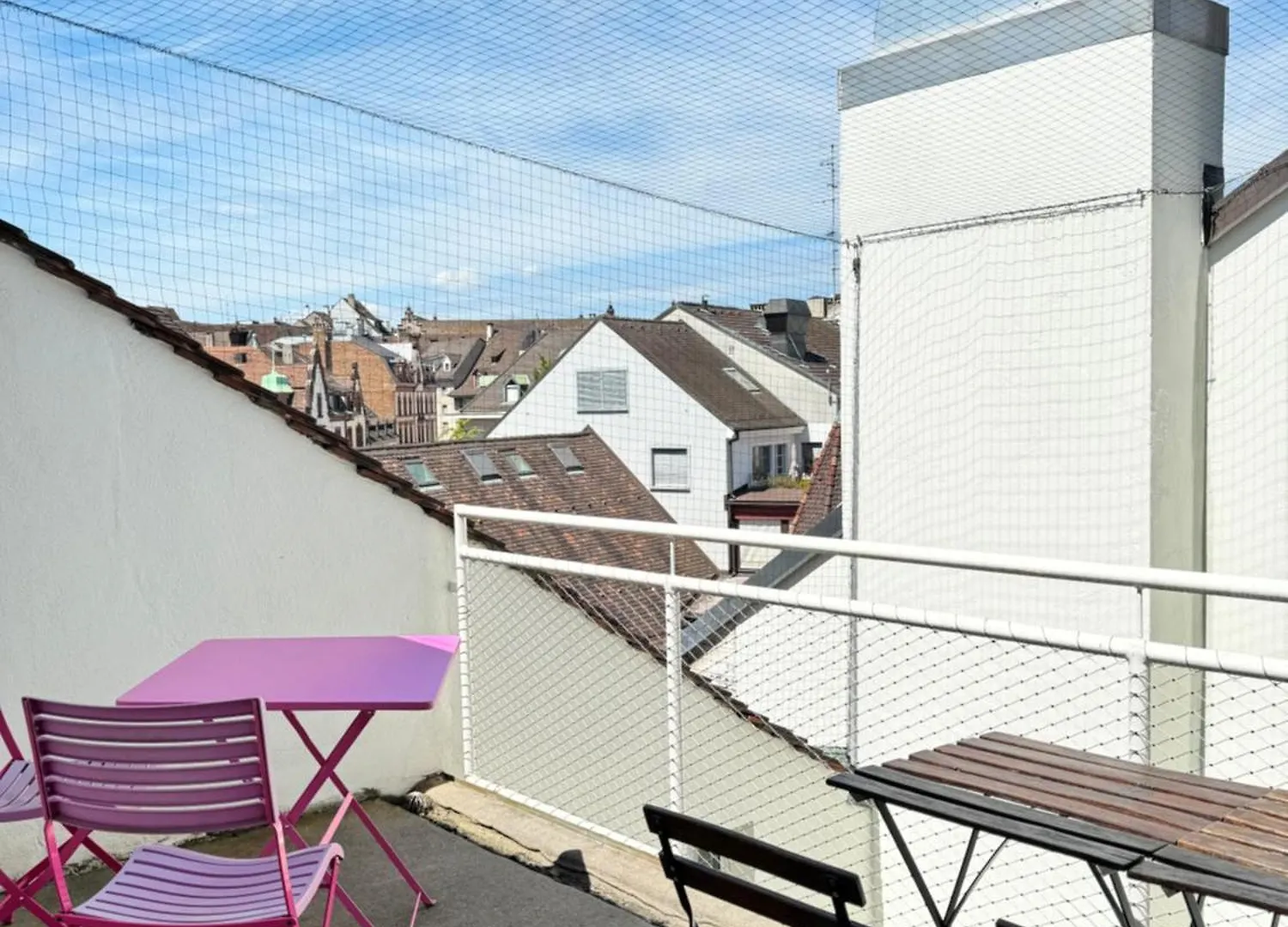 City Center Rooftop Studio With Oldtown View Bázel