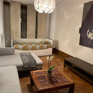 bel-appartement-city-center.genevahotels4all.com/